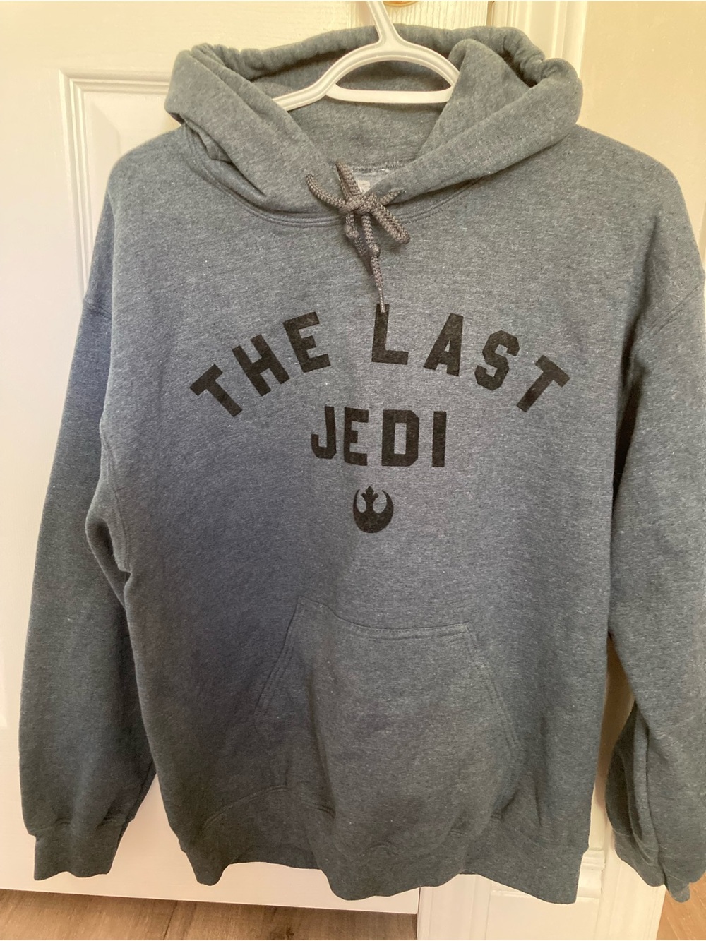 Star Wars Men's Heather Gray 'The Last Jedi' Crewneck Hoodie